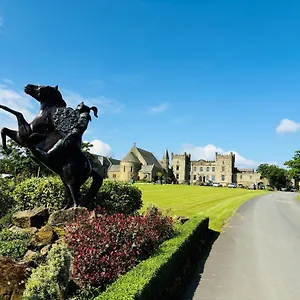 Hotel Sneaton Castle